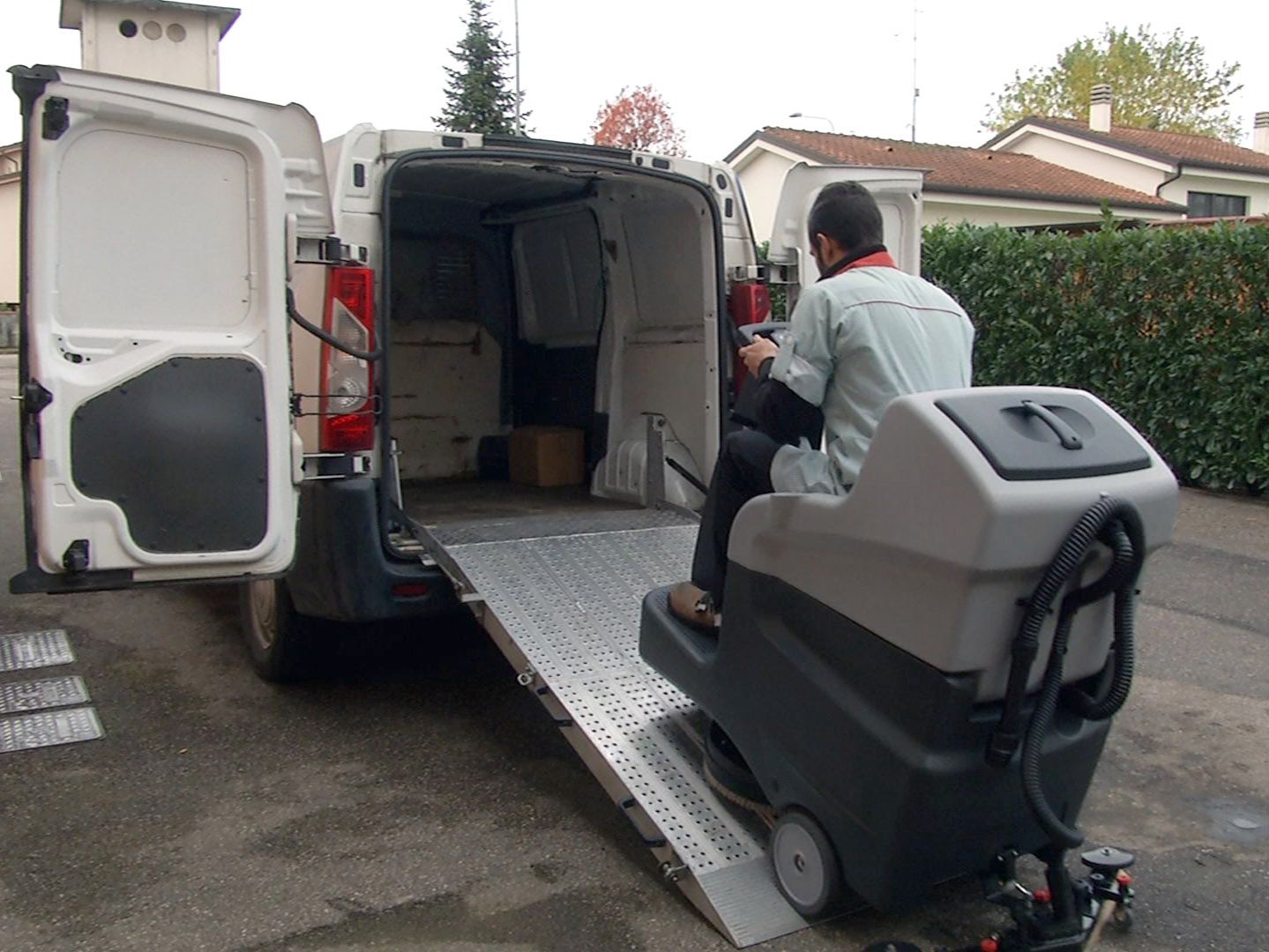 Fregadora Lavor COMFORT XXS66 (3)